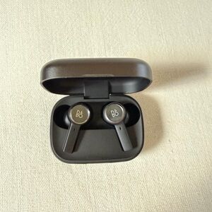 Bang & Olufsen Black Earbud Headphones